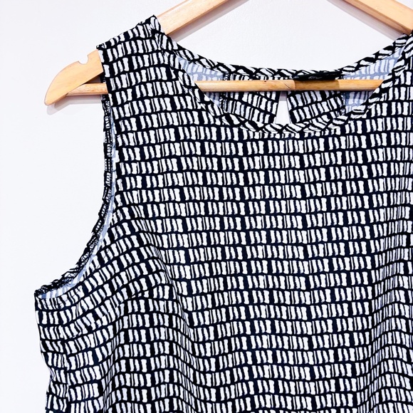 SCHWIING Black and white tank top - Picture 3 of 6